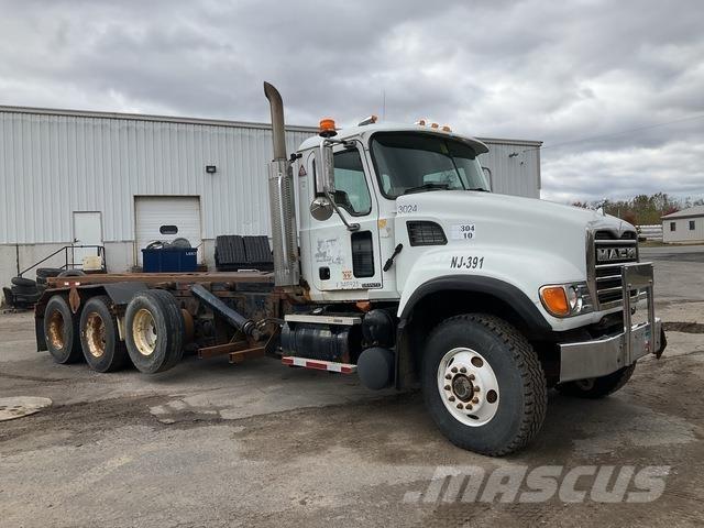 Mack CV713 Komunalni tovornjaki