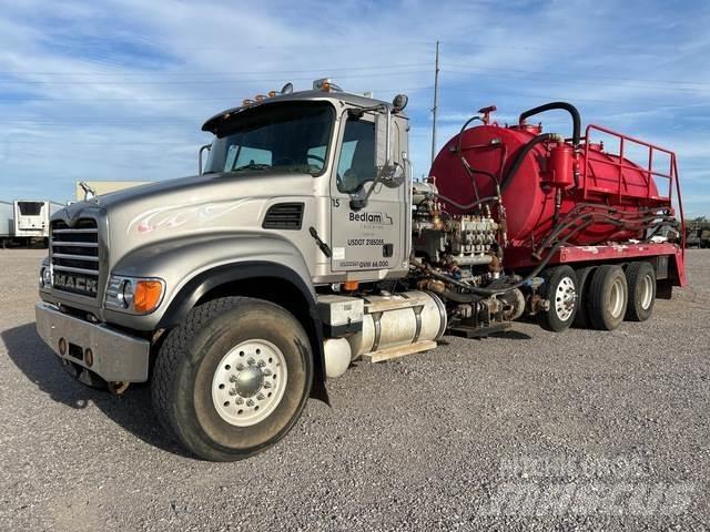 Mack CV713 Drugo