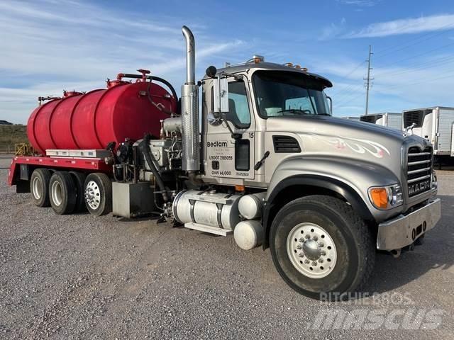 Mack CV713 Drugo