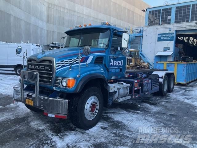 Mack CV713 Komunalni tovornjaki