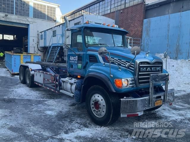 Mack CV713 Komunalni tovornjaki