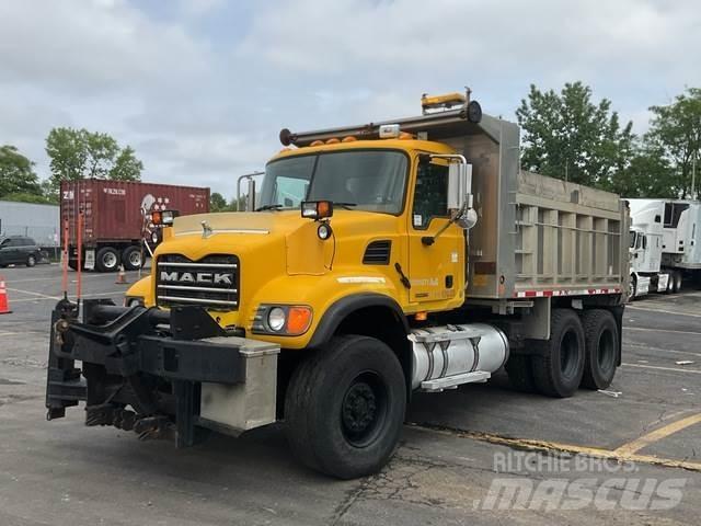 Mack CV713 Kiper tovornjaki