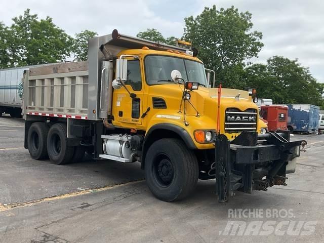 Mack CV713 Kiper tovornjaki