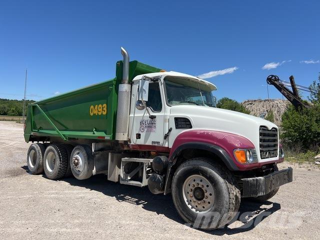 Mack CV713 Kiper tovornjaki
