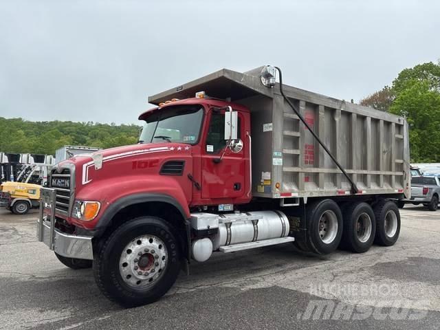 Mack CV713 Kiper tovornjaki