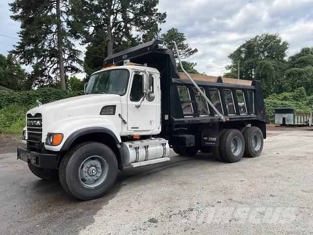 Mack CV713 Kiper tovornjaki