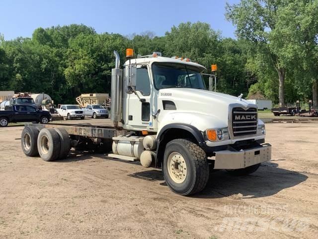 Mack CV713 Kabine in notranjost