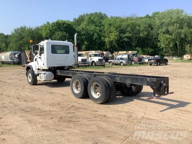 Mack CV713 Kabine in notranjost