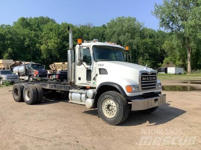 Mack CV713 Kabine in notranjost