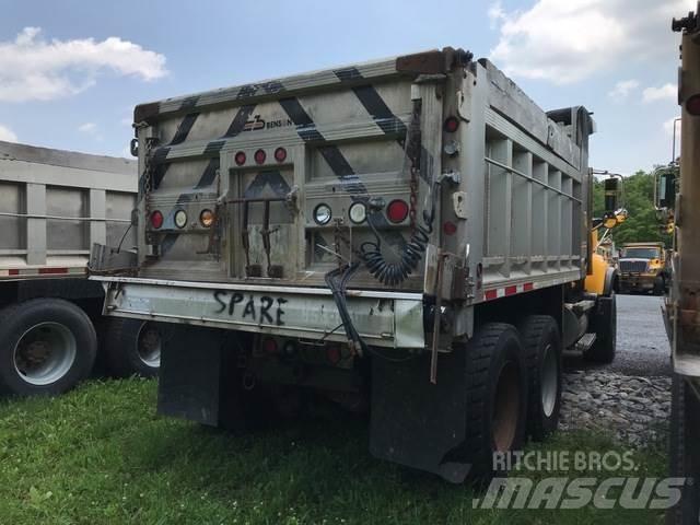 Mack CV713 Snežne deske in plugi