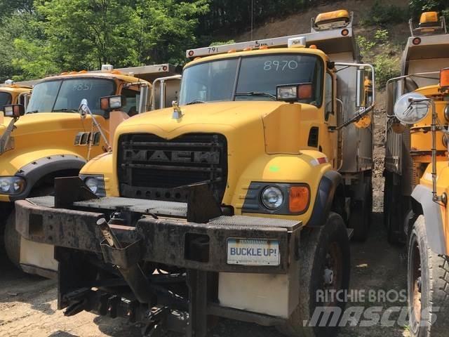 Mack CV713 Snežne deske in plugi