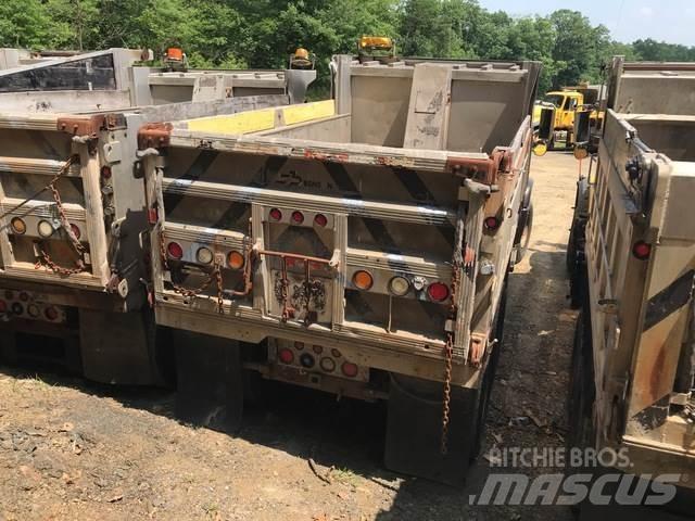 Mack CV713 Snežne deske in plugi