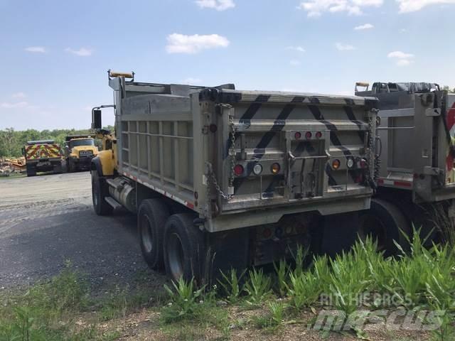 Mack CV713 Snežne deske in plugi