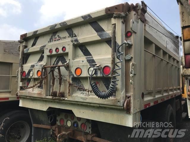 Mack CV713 Kiper tovornjaki