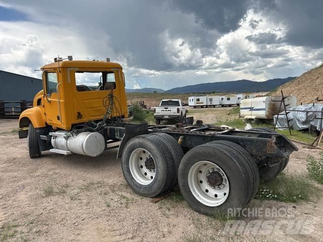 Mack CV713 Vlačilci