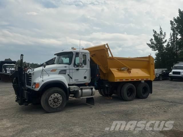 Mack CV713 Snežne deske in plugi