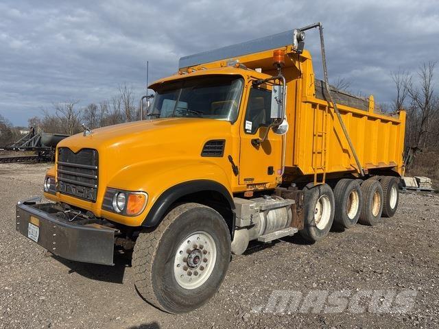 Mack CV713 Kiper tovornjaki