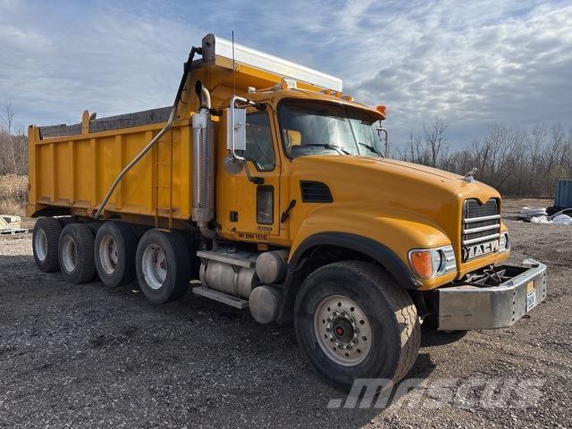 Mack CV713 Kiper tovornjaki
