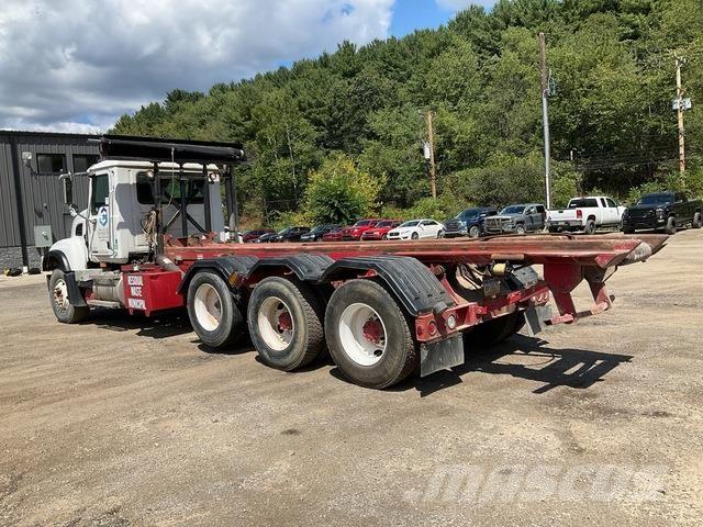Mack CV713 Komunalni tovornjaki