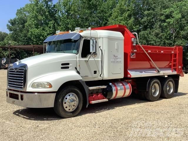 Mack CXU613 Kiper tovornjaki