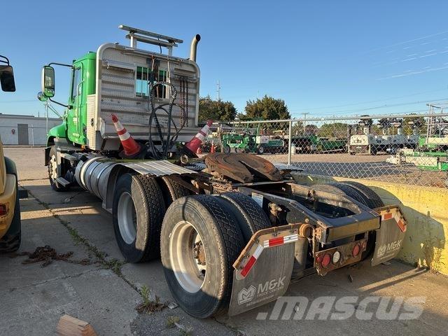 Mack CXU613 Vlačilci