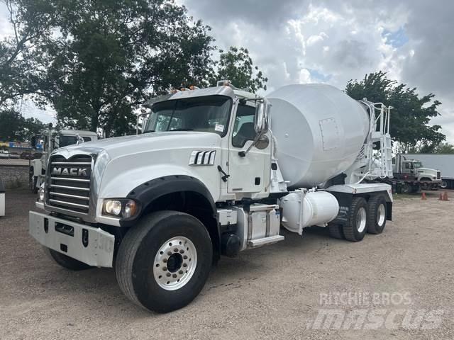 Mack GR64F Drugi tovornjaki