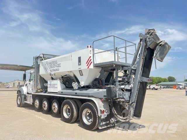 Mack GR64F Avtomešalci za beton