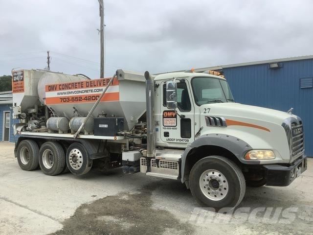 Mack Granite Avtomešalci za beton