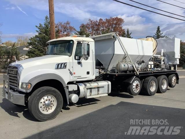 Mack GU713 Avtomešalci za beton