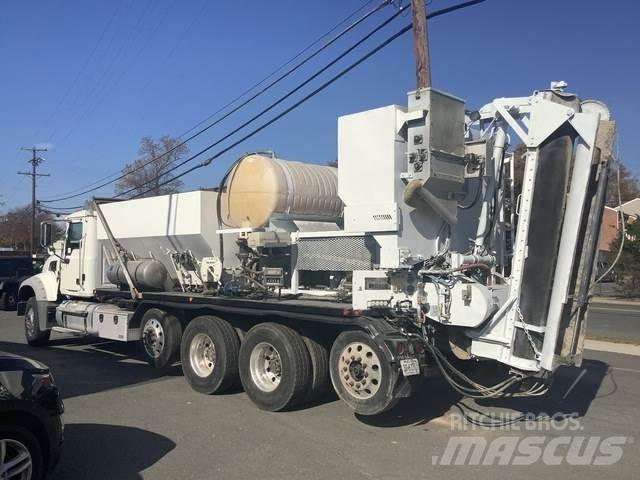 Mack GU713 Avtomešalci za beton