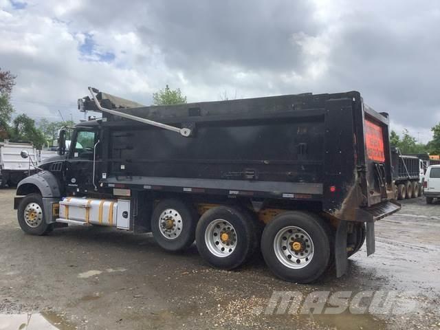 Mack GU713 Kiper tovornjaki
