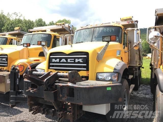 Mack GU713 Snežne deske in plugi