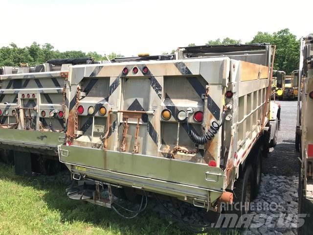 Mack GU713 Snežne deske in plugi