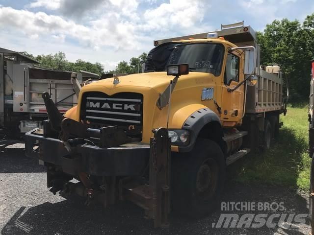 Mack GU713 Snežne deske in plugi