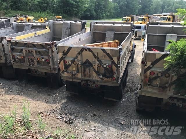 Mack GU713 Snežne deske in plugi