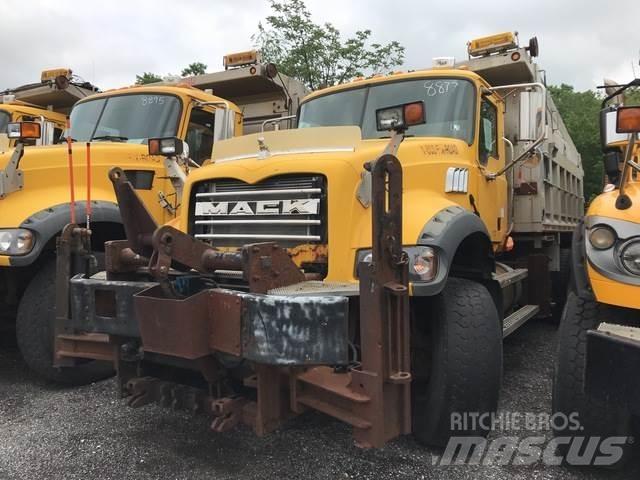 Mack GU713 Snežne deske in plugi