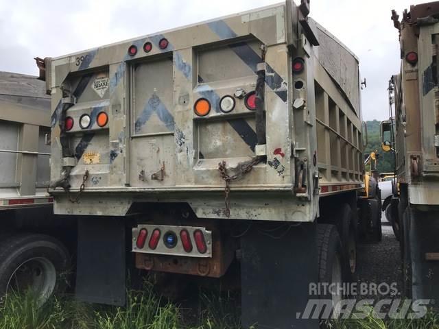 Mack GU713 Kiper tovornjaki