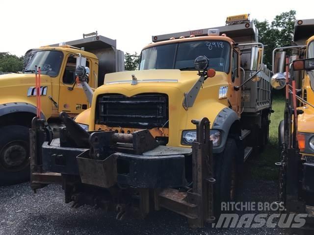 Mack GU713 Kiper tovornjaki