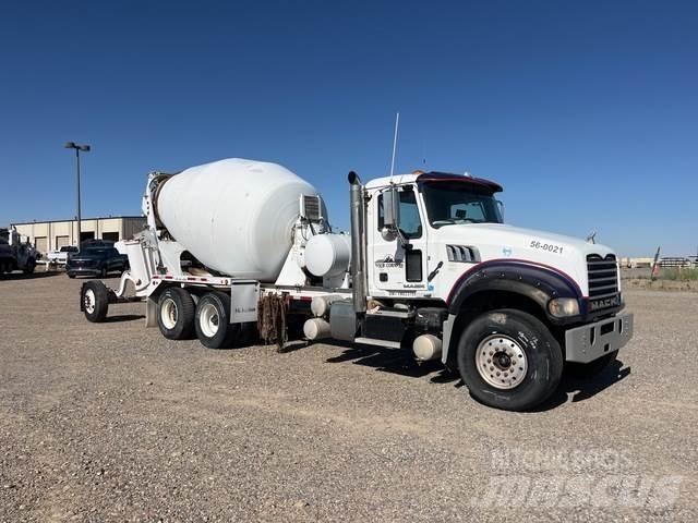 Mack GU713 Drugi tovornjaki