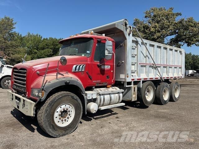Mack GU713 Kiper tovornjaki