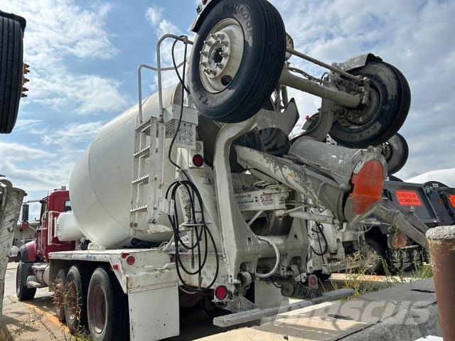 Mack GU713 Drugi tovornjaki