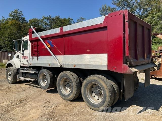 Mack GU713 Kiper tovornjaki