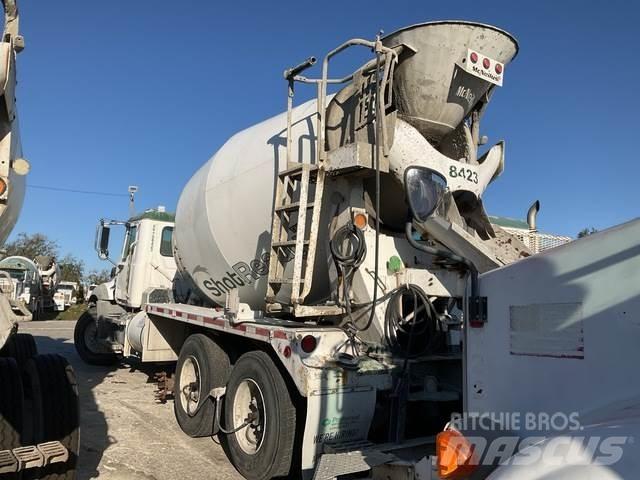 Mack GU813 Drugi tovornjaki