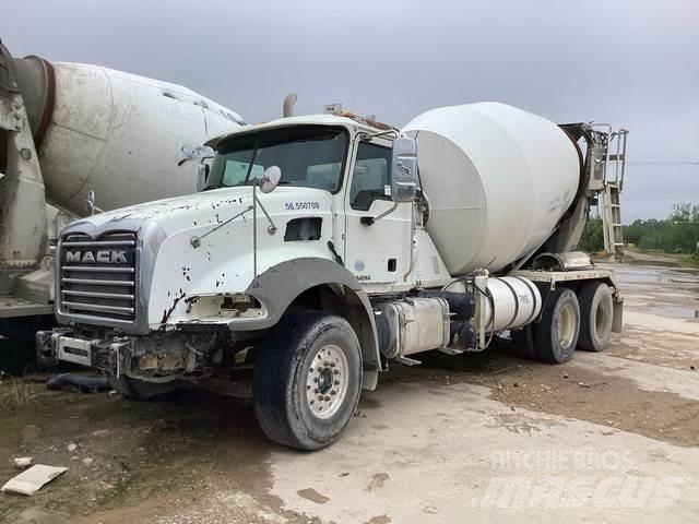 Mack GU813 Drugi tovornjaki