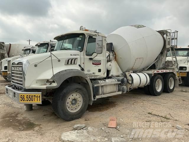 Mack GU813 Drugi tovornjaki