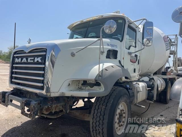 Mack GU813 Drugi tovornjaki