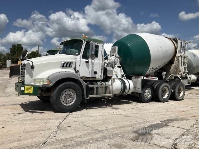 Mack GU813 Drugi tovornjaki