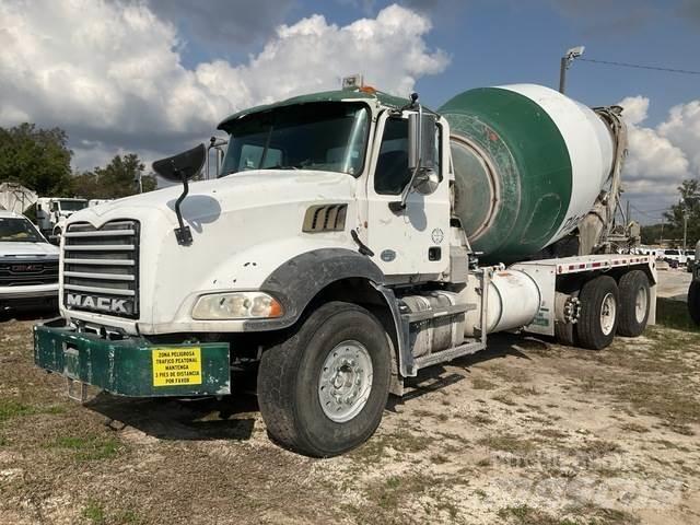 Mack GU813 Drugi tovornjaki
