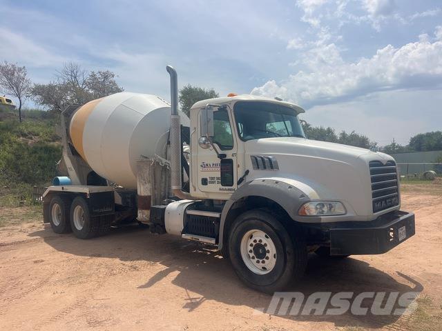 Mack GU813 Drugi tovornjaki