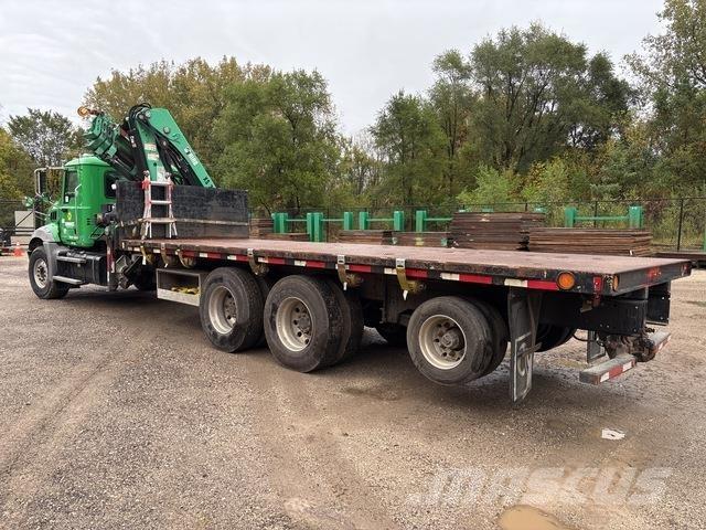 Mack GU813 Drugi tovornjaki